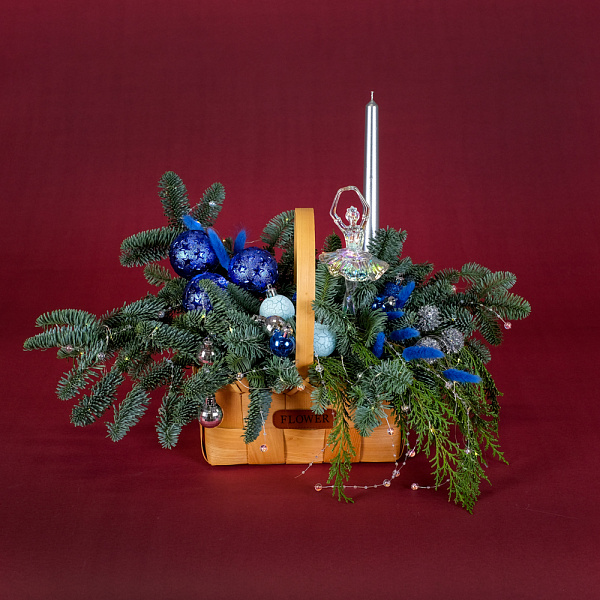 Купить Новогодняя композиция «Танец снежинок» в  с бесплатной доставкой: цена, фото, описание