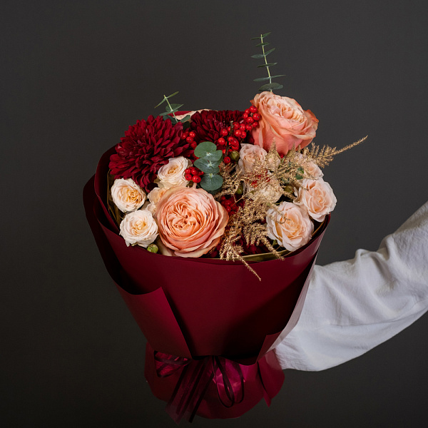 Купить Букет «Рубиновое кольцо» в  с бесплатной доставкой: цена, фото, описание