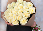 Купить Букет из 25 белых роз 60 см (Россия) Premium в Санкт-Петербурге с бесплатной доставкой: цена, фото, описание
