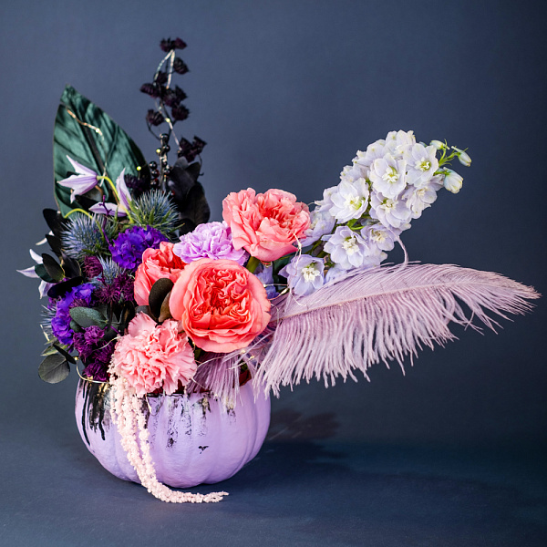 Купить Композиция в тыкве «Мистика» в  с бесплатной доставкой: цена, фото, описание