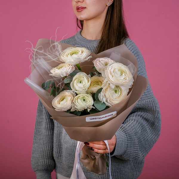 Купить Букет из 9 ранункулюсов и эвкалипта в  с бесплатной доставкой: цена, фото, описание