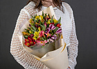 Купить Букет «15 альстромерий» в  с бесплатной доставкой: цена, фото, описание