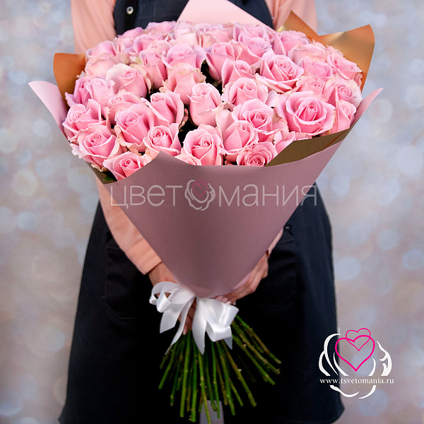 Купить Букет из 51 розовой розы 70 см (Россия) в  с бесплатной доставкой: цена, фото, описание