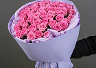 Купить Букет из 51 розовой розы 60 см (Россия) в упаковке в  с бесплатной доставкой: цена, фото, описание