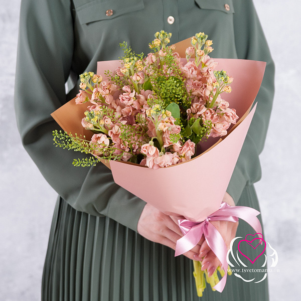 Купить Букет из 7 маттиол с тиласпией в  с бесплатной доставкой: цена, фото, описание