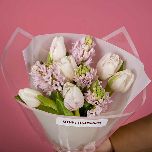 Купить Букет из розовых тюльпанов и гиацинтов в  с бесплатной доставкой: цена, фото, описание