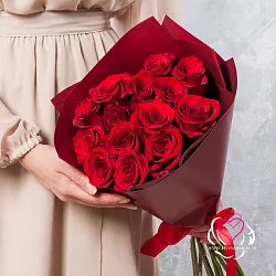 Купить Букет из 15 красных роз 40 см (Эквадор) в  с бесплатной доставкой: цена, фото, описание