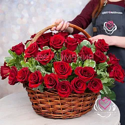 Купить Корзина «51 красная роза» в  с бесплатной доставкой: цена, фото, описание
