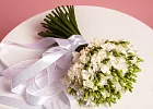 Купить Букет невесты из белой фрезии в  с бесплатной доставкой: цена, фото, описание