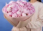 Купить Букет из 25 розовых пионов (Премиум) в  с бесплатной доставкой: цена, фото, описание