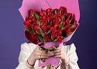 Купить Букет 51 красный тюльпан в  с бесплатной доставкой: цена, фото, описание