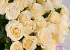 Купить Букет из 25 белых роз 60-70 см (Эквадор) в  с бесплатной доставкой: цена, фото, описание