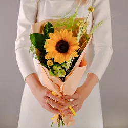 Купить Букет «Сверхъестественный цветок» в  с бесплатной доставкой: цена, фото, описание