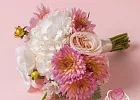 Купить Букет невесты из белой гортензии, георгинов и тюльпанов в  с бесплатной доставкой: цена, фото, описание