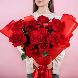 Купить Букет из 15 красных французских роз в  с бесплатной доставкой: цена, фото, описание